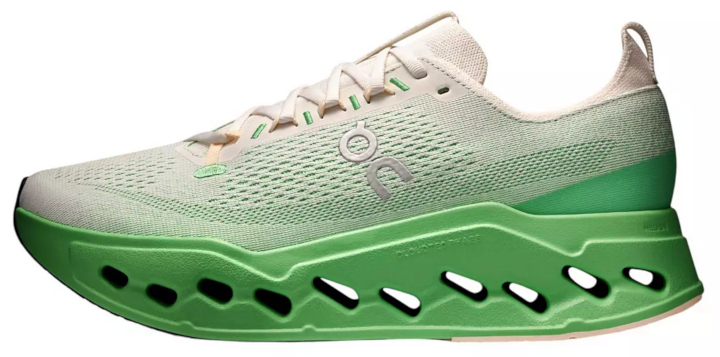On Cloudsurfer Max Review (2026): Softer Cushioning, Smoother Transitions, and Long-Run Comfort 2